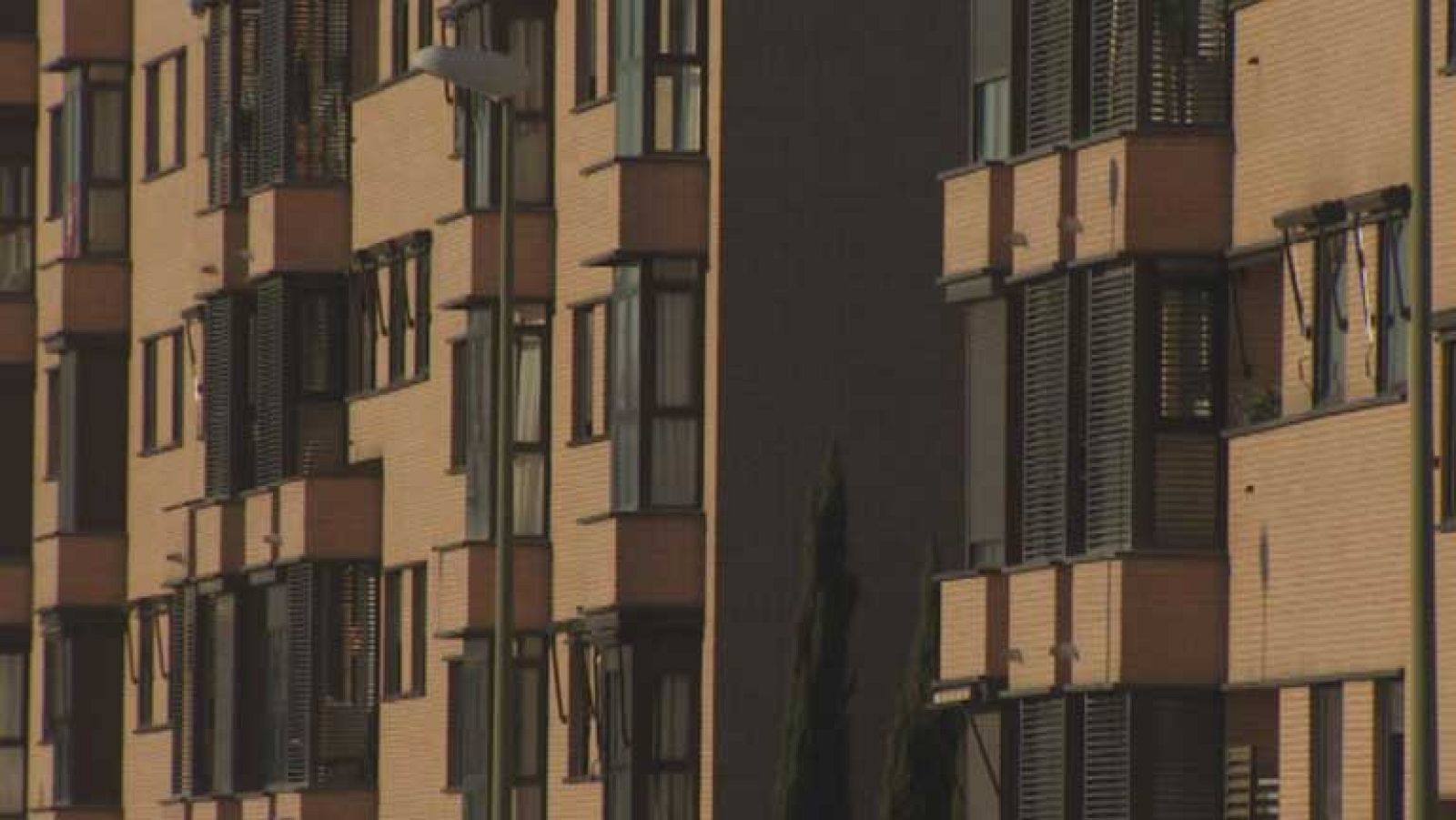 30 meses seguidos descendiendo el número de hipotecas