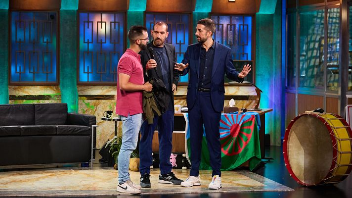 La Revuelta - De la calle al público… porque sí