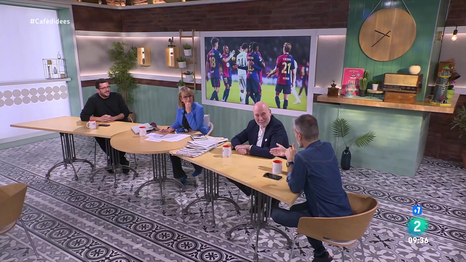 Gemma Nierga entrevista Ramon Espadaler. Descobrim l'espectacle del Teatre Tívoli. I María Ramírez presenta el llibre 'Kamala Harris, la primera'