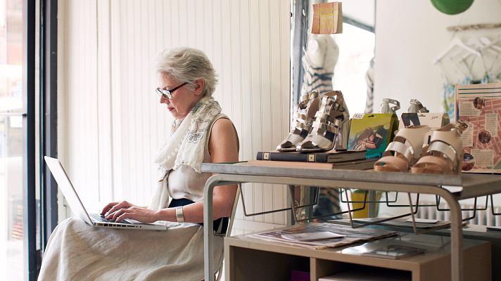 Telediario 1 - Edadismo y formación tecnológica: dificultades de los parados mayores de 50 años para encontrar trabajo