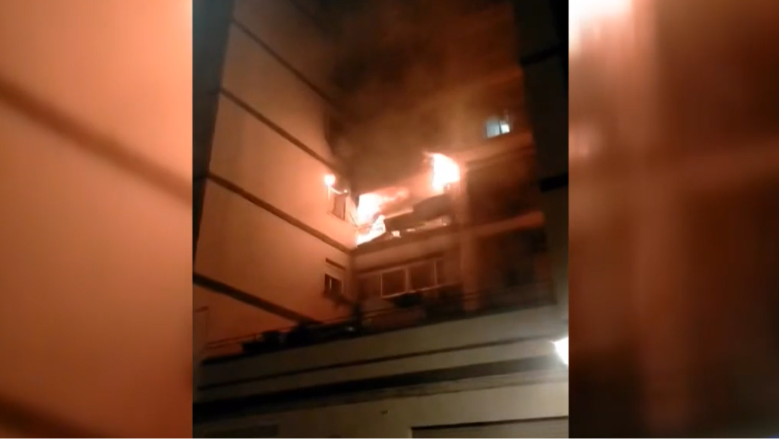 Incendio en un edificio de Valencia | Ver