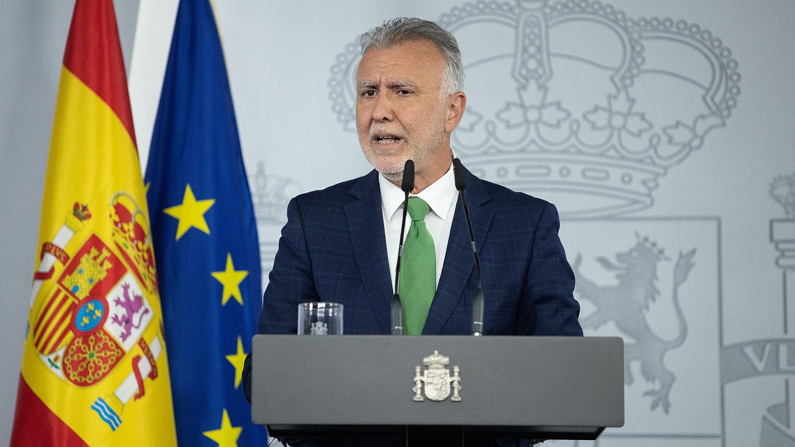 Torres admite que se "necesitan los votos" del PP para el reparto de menores migrantes no acompañados - La hora de La 1 | Ver