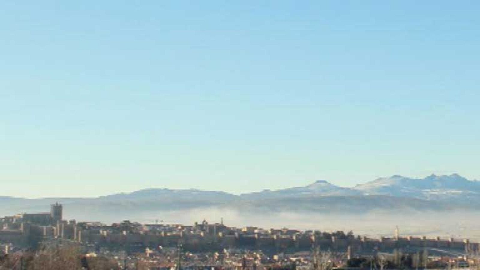Cielo nuboso en el oeste de Galicia con lluvias débiles en el litoral
