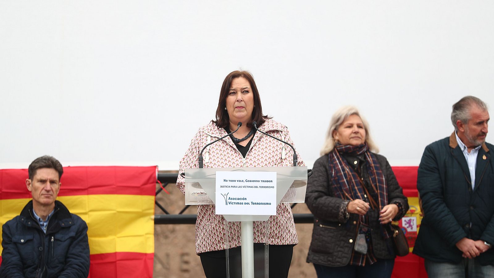 La AVT denuncia que 44 etarras beneficiarán de una ley de antecedentes penales | Ver