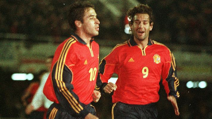 Fútbol - Resumen amistoso España 3-0 Polonia | Cartagena 26-1-2000
