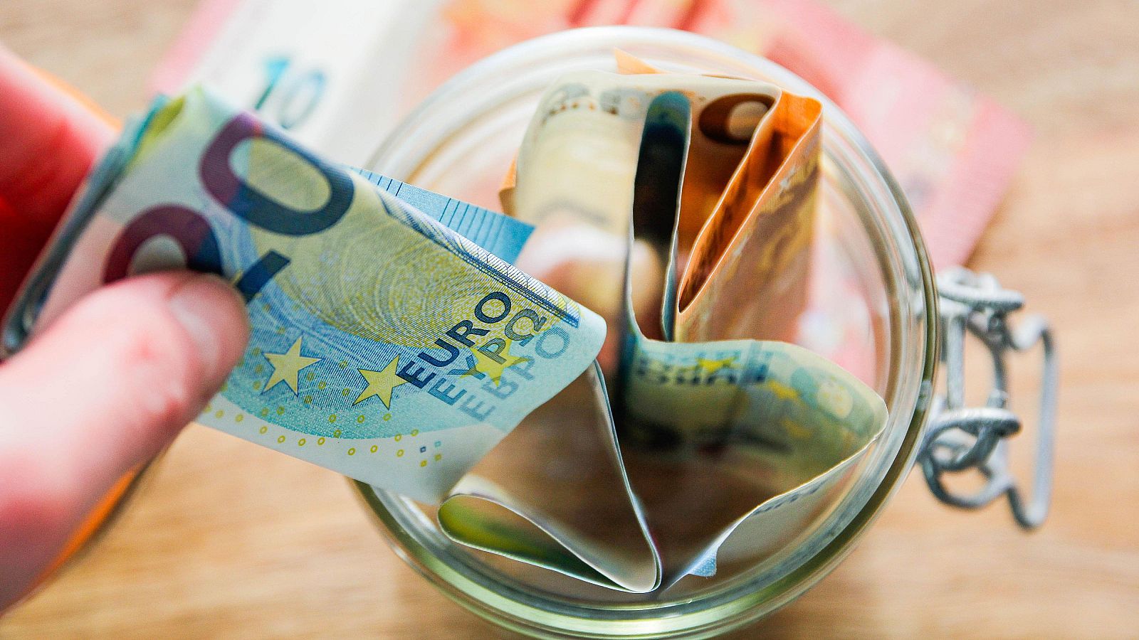 Día de la Educación Financiera: falta comprensión de la economía personal | Ver