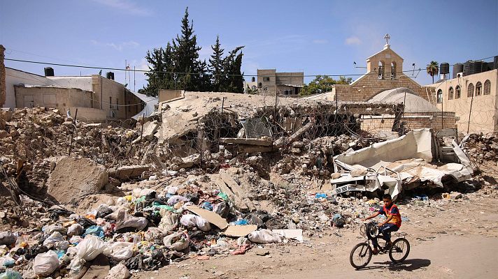 Telediario 2 - El 7 de octubre, un año después