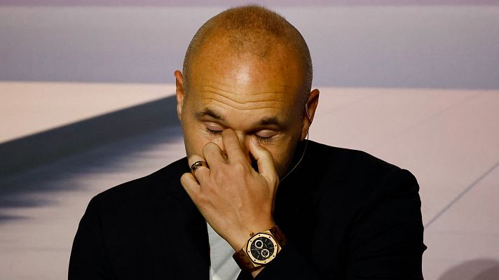 Fútbol - Iniesta se emociona en su despedida: "Nunca pensé que llegaría este día"