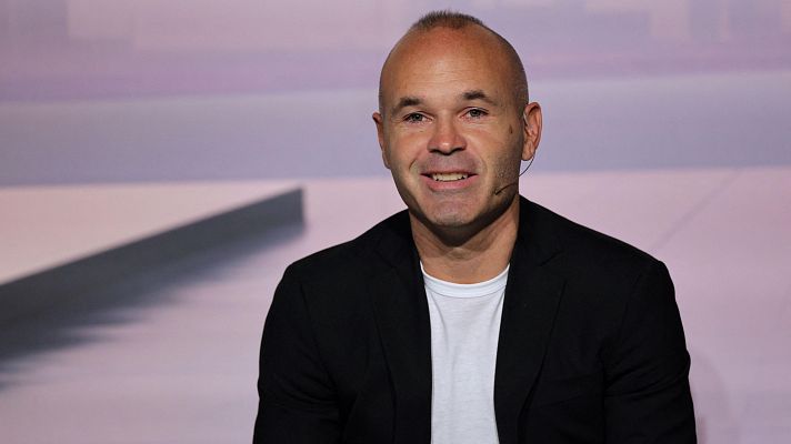 Fútbol - Andrés Iniesta confirma que se está preparando para ser entrenador
