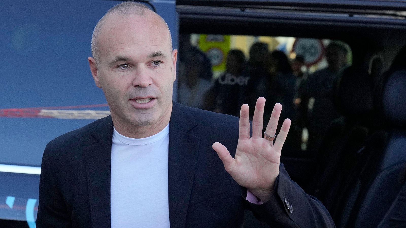 Andrés Iniesta: "No cambiaría nada de lo que he hecho a lo largo de mi carrera" | Ver