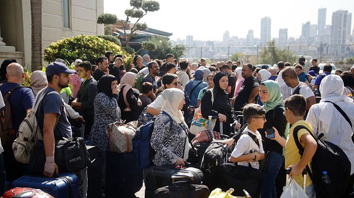 Telediario 1 - Un grupo de religiosos españoles resiste en el sur del Líbano para ayudar a familias desplazadas