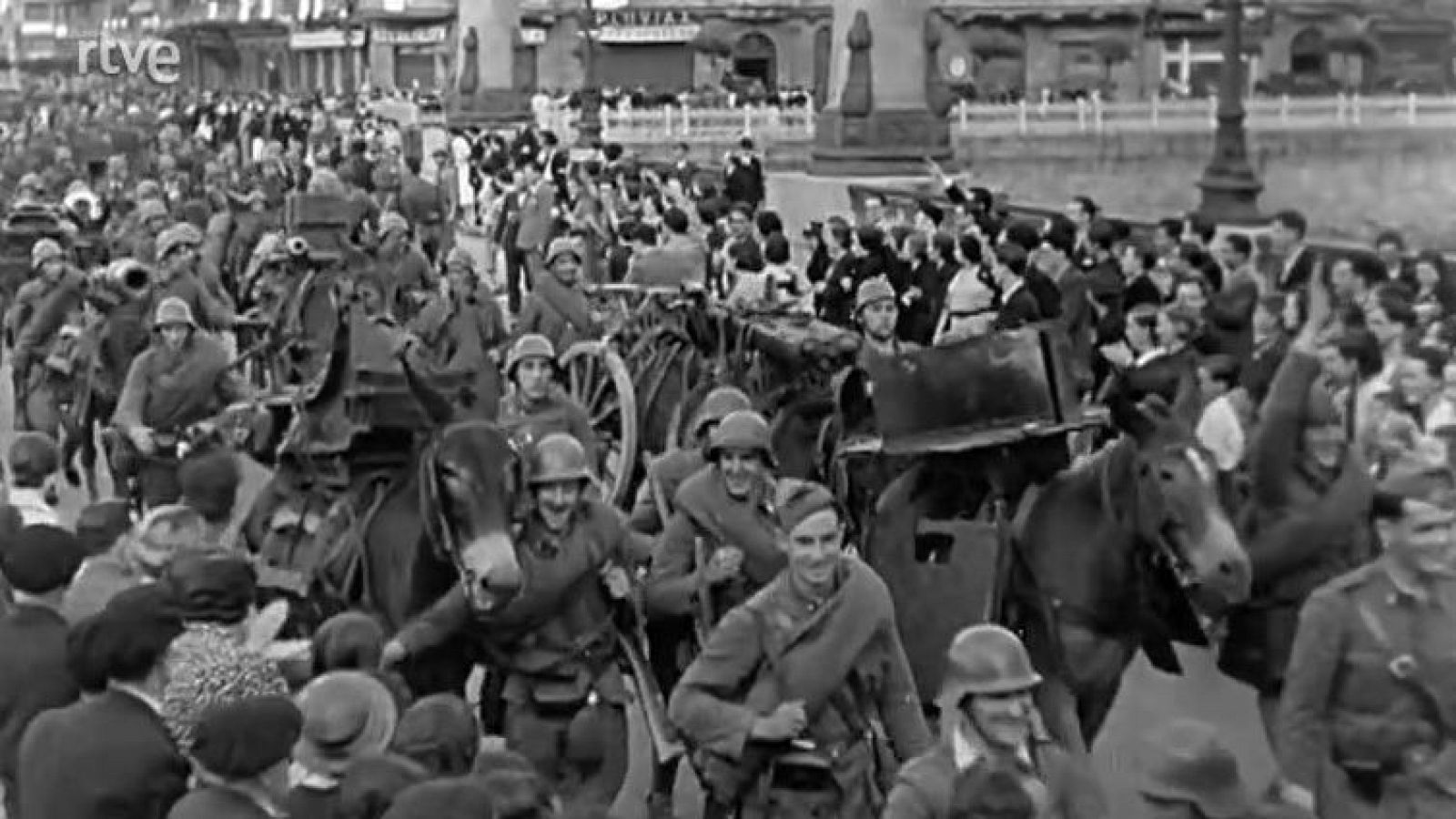 España en guerra - La República retrocede - España en guerra | Ver