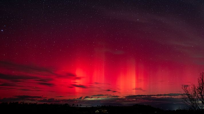 Telediario 1 - Las auroras boreales iluminan los cielos de todo el país