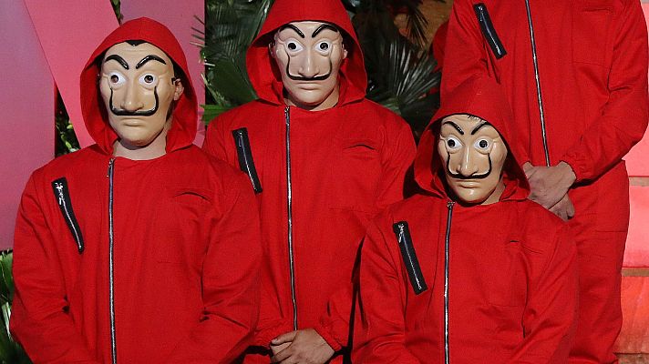 Telediario 2 - La SGAE reúne en una exposición las series que han marcado nuestras vidas