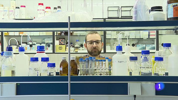 L'Informatiu - S'acaba el programa 'María Zambrano' i els cient��fics queden a la corda fluixa