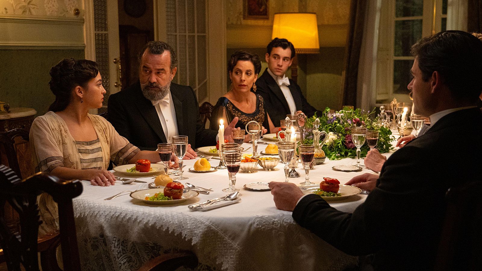 La Promesa: Pelayo anuncia el embarazo de Catalina - La promesa | Ver