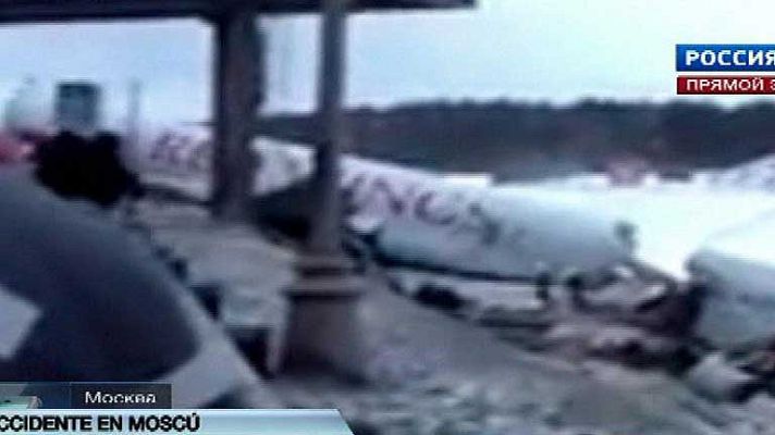 Telediario 1 - Accidente aéreo en Moscú