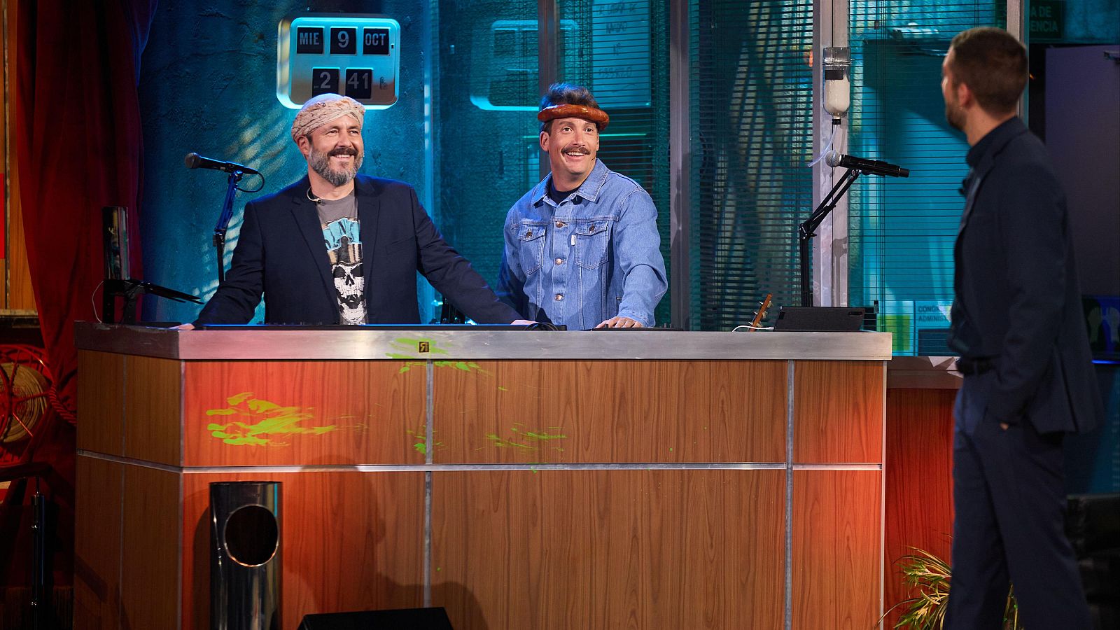 La Revuelta se somete a una inspección de trabajo 15/10/2024 - La Revuelta | Ver