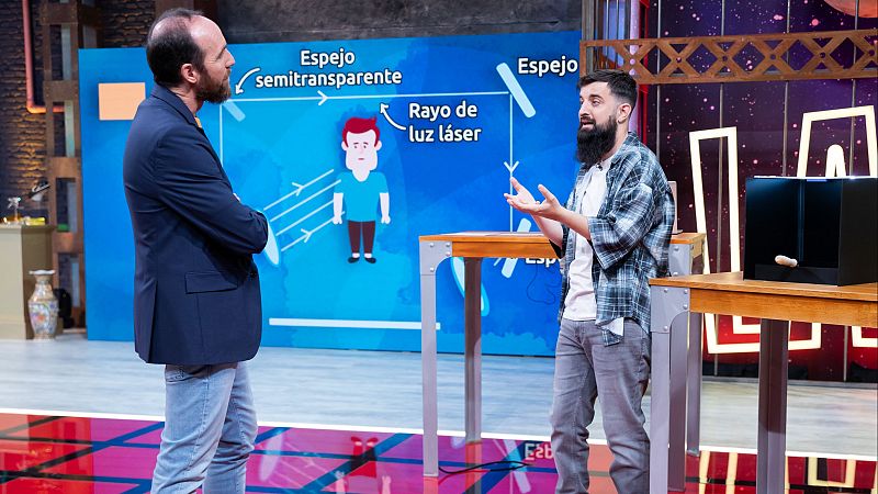 Física con Adrián García: Óptica antifraude