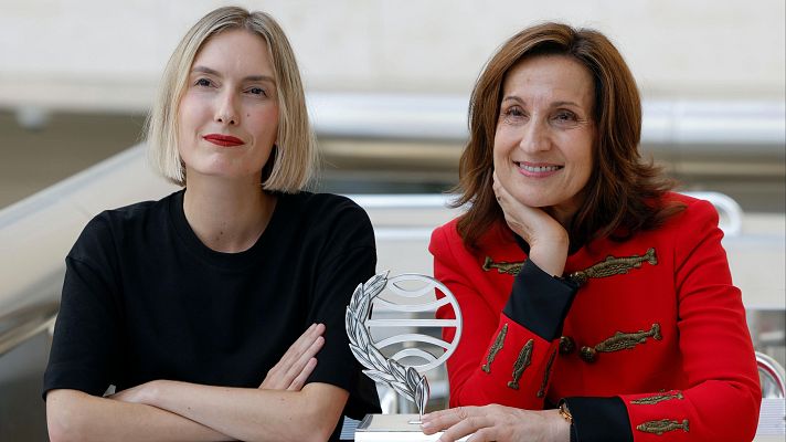 Telediario 1 - La escritora Paloma Sánchez-Garnica gana el Premio Planeta 2024 con su nueva novela, 'Victoria'