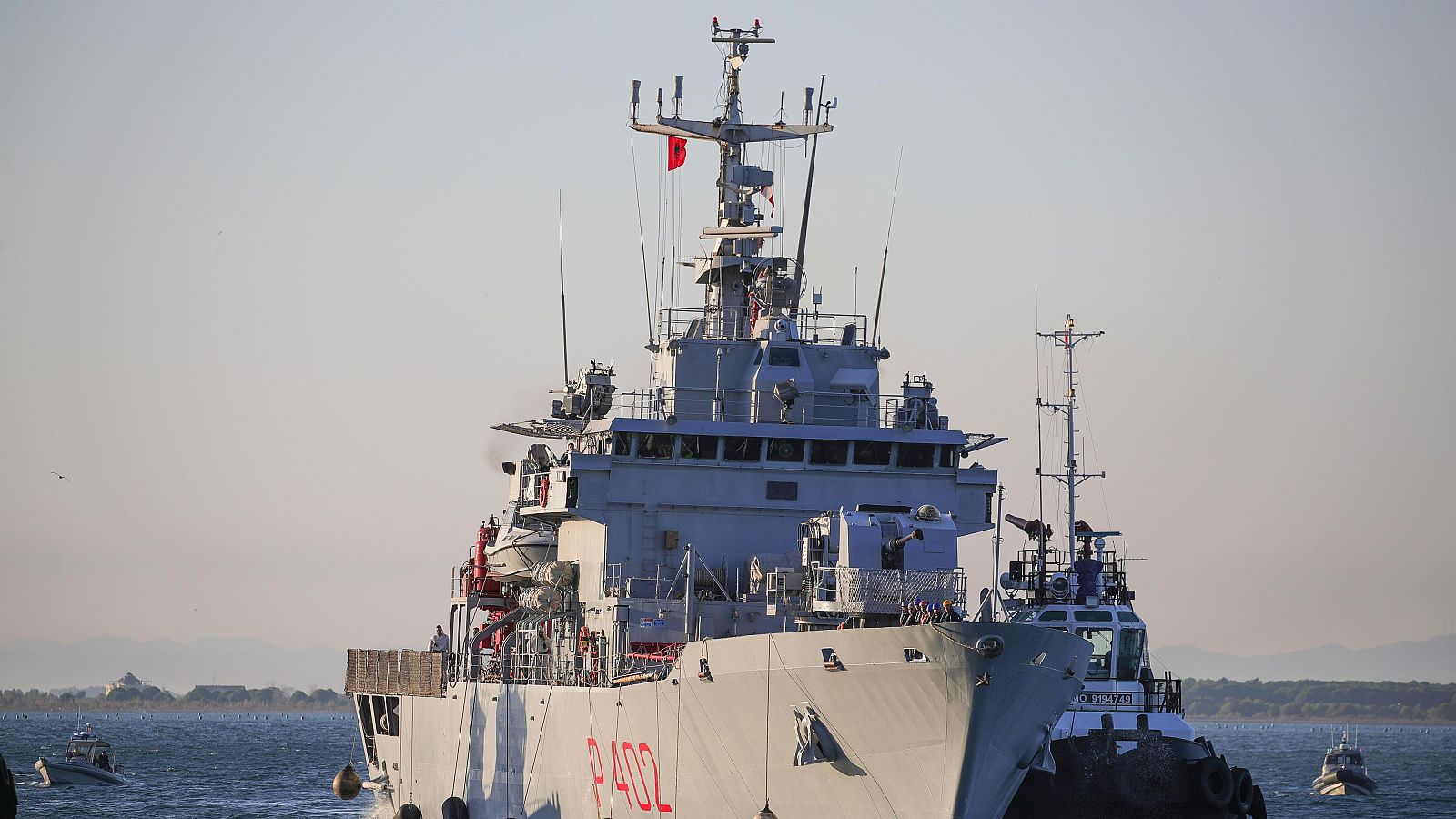 La directora de Cear, sobre el pacto migratorio de Italia: "Condenamos este tipo de sistemas" - La tarde en 24h | Ver