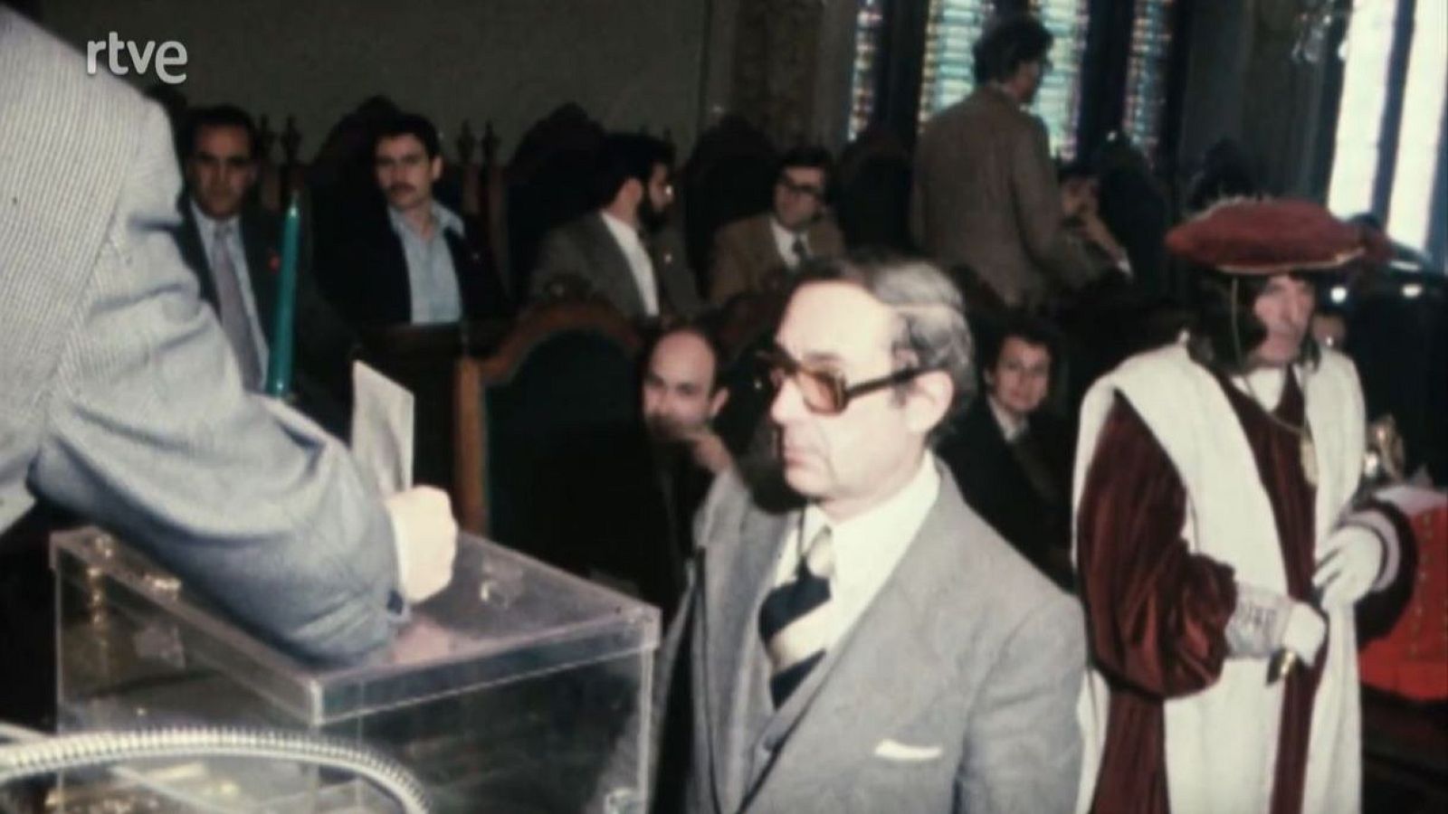 Constitució dels Ajuntaments: eleccions municipals de 1979 | Veure