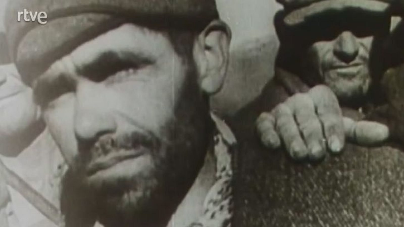 España en guerra - Dos años de guerra - España en guerra | Ver