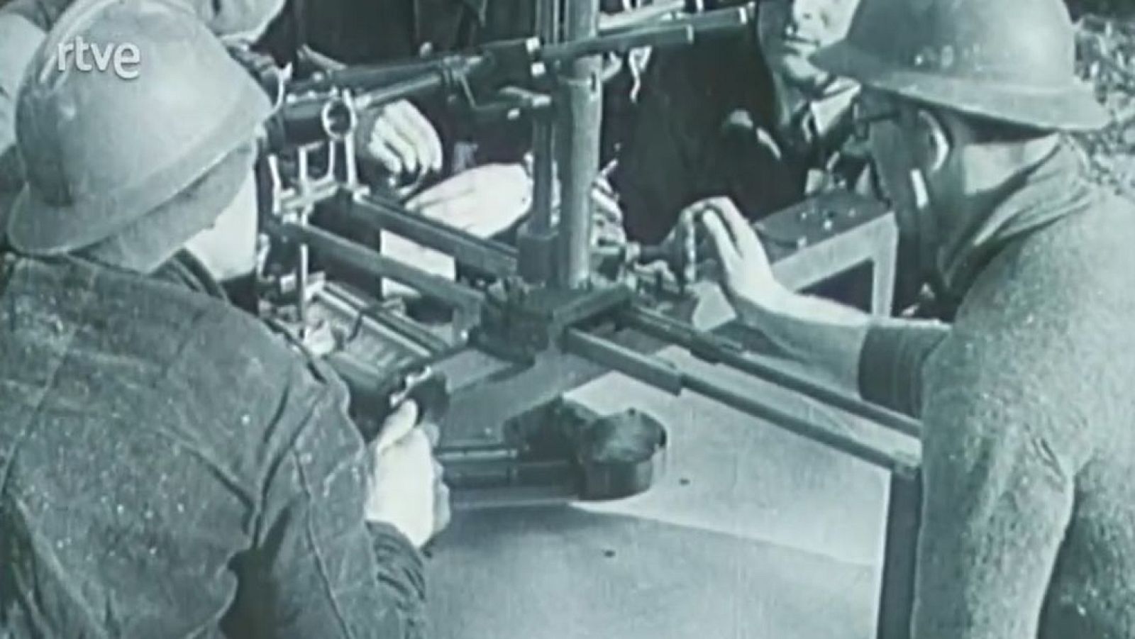 España en guerra - La república se hunde - España en guerra | Ver