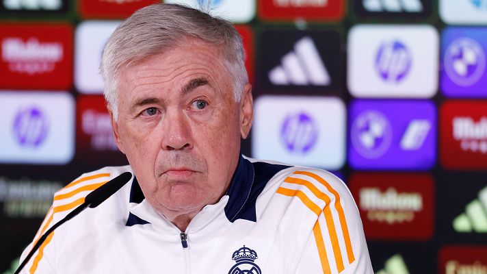 Fútbol - Carlo Ancelotti: "Veo a Kylian Mbappé feliz, lo de fuera son especulaciones"