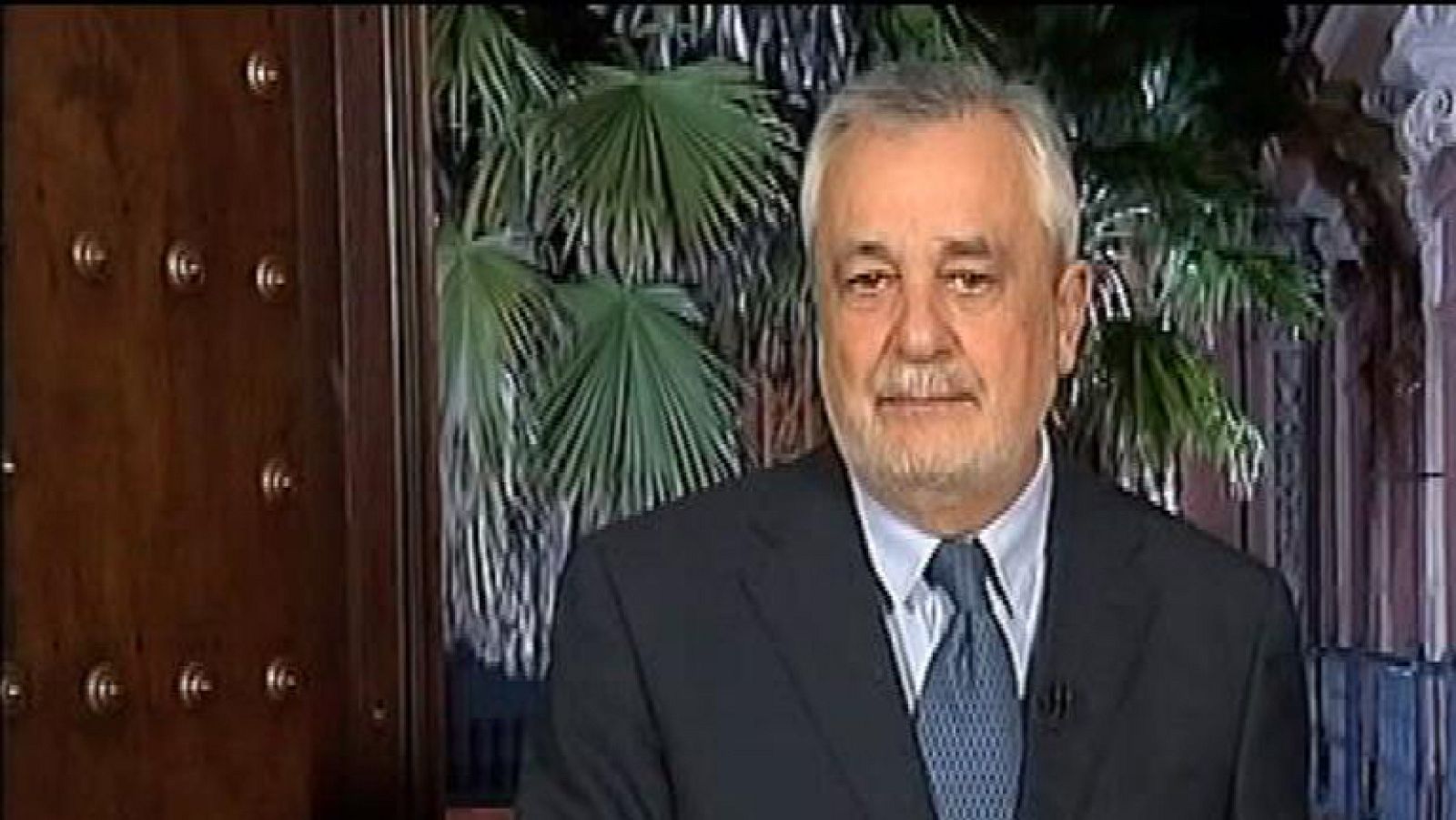 Griñán invita a un gran Pacto por Andalucía porque "es tiempo de cambios, no de retrocesos"