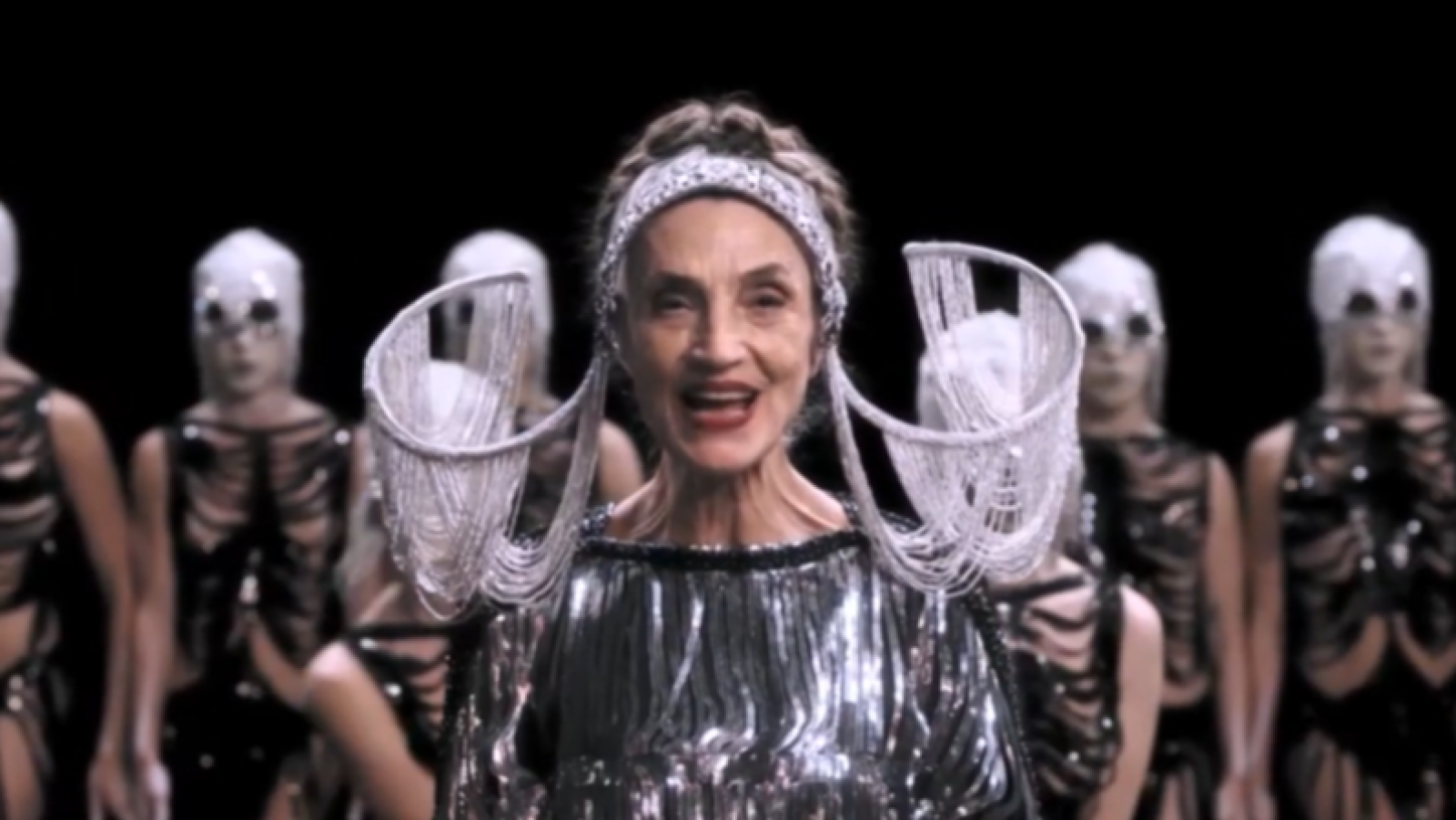 Comienza la Seminci: Ángela Molina la inaugura con 'Polvo serán'. | Ver