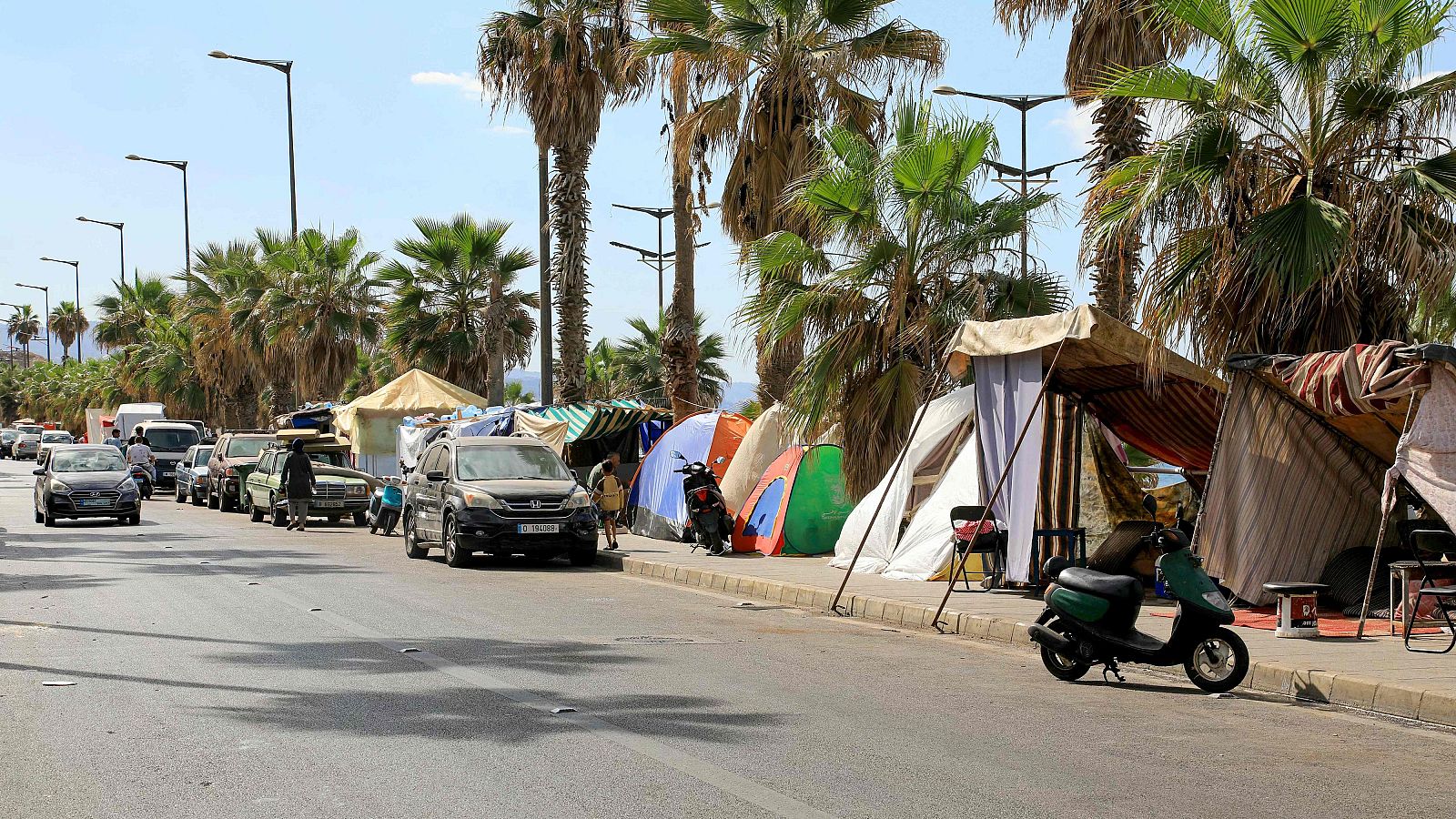 Una quinta parte de la población libanesa ha tenido que dejar sus casas | Ver