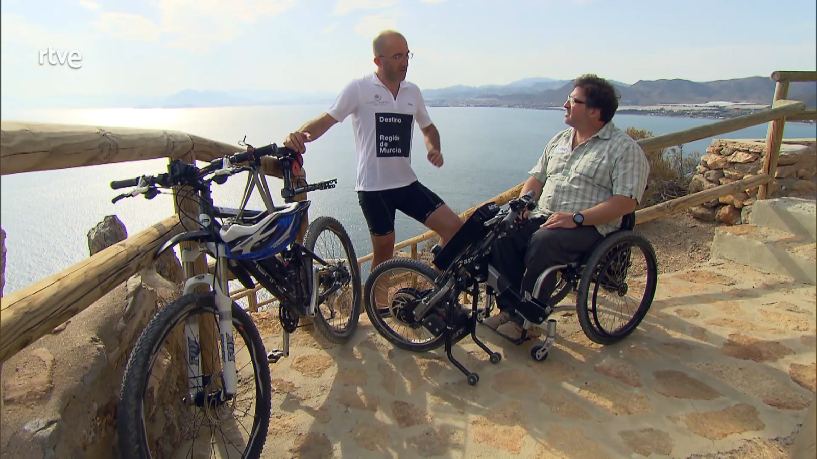 Al filo de lo imposible - Viviendo al filo con Juan Mª Montero y Juan Fco. Cerezo - Ver ahora