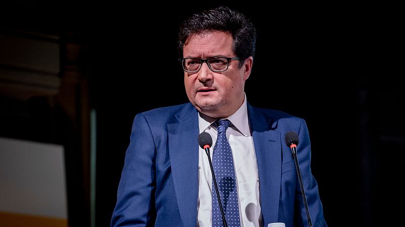 Óscar López acusa a Ayuso de representar "la peor política" - La hora de La 1 | Ver