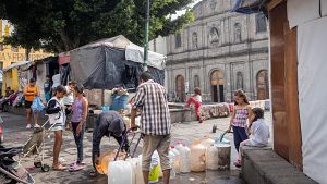 Esperando en La Soledad: malvivir en la calle en Ciudad de Mxico anhelando una cita en Estados Unidos