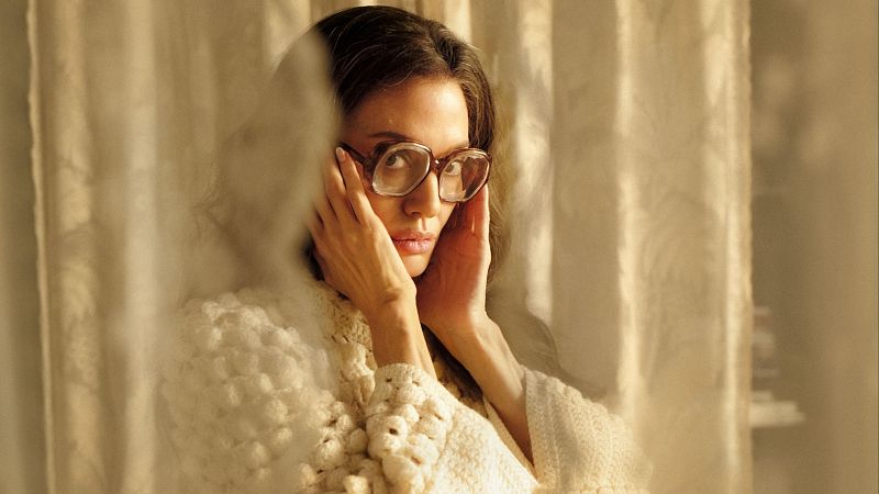 Angelina Jolie revive a 'La Callas' en la gran pantalla | Ver