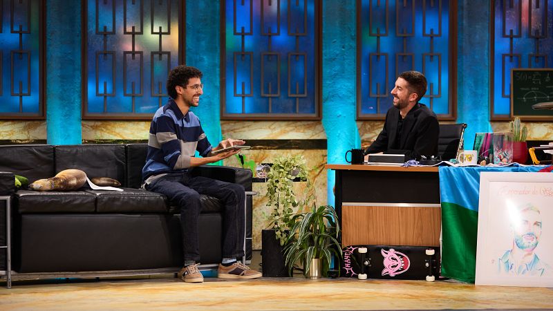 La Revuelta | Yunez Chaib y la comedia de la química 22/10/2024 - La Revuelta | Ver