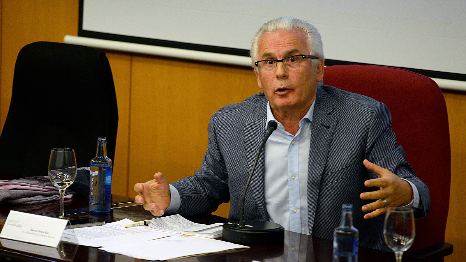 Entrevista a Baltasar Garzón en La Noche en 24 horas - La noche en 24h | Ver