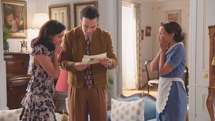 Salón de té La Moderna - Rodrigo recibe la beca para estudiar medicina