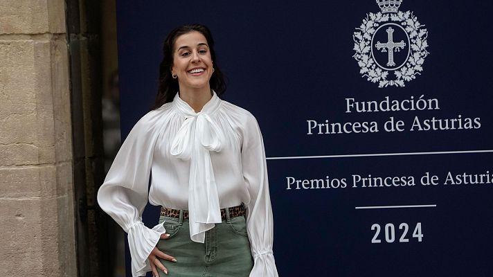 Carolina Marín: \"Veo a una mujer fuerte que no quiere rendirse\" - Premios Princesa de Asturias | Ver