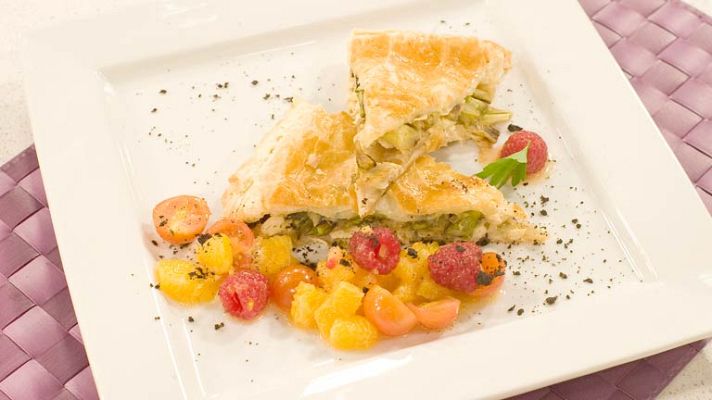 RTVE Cocina - Empanada de pollo y ensalada