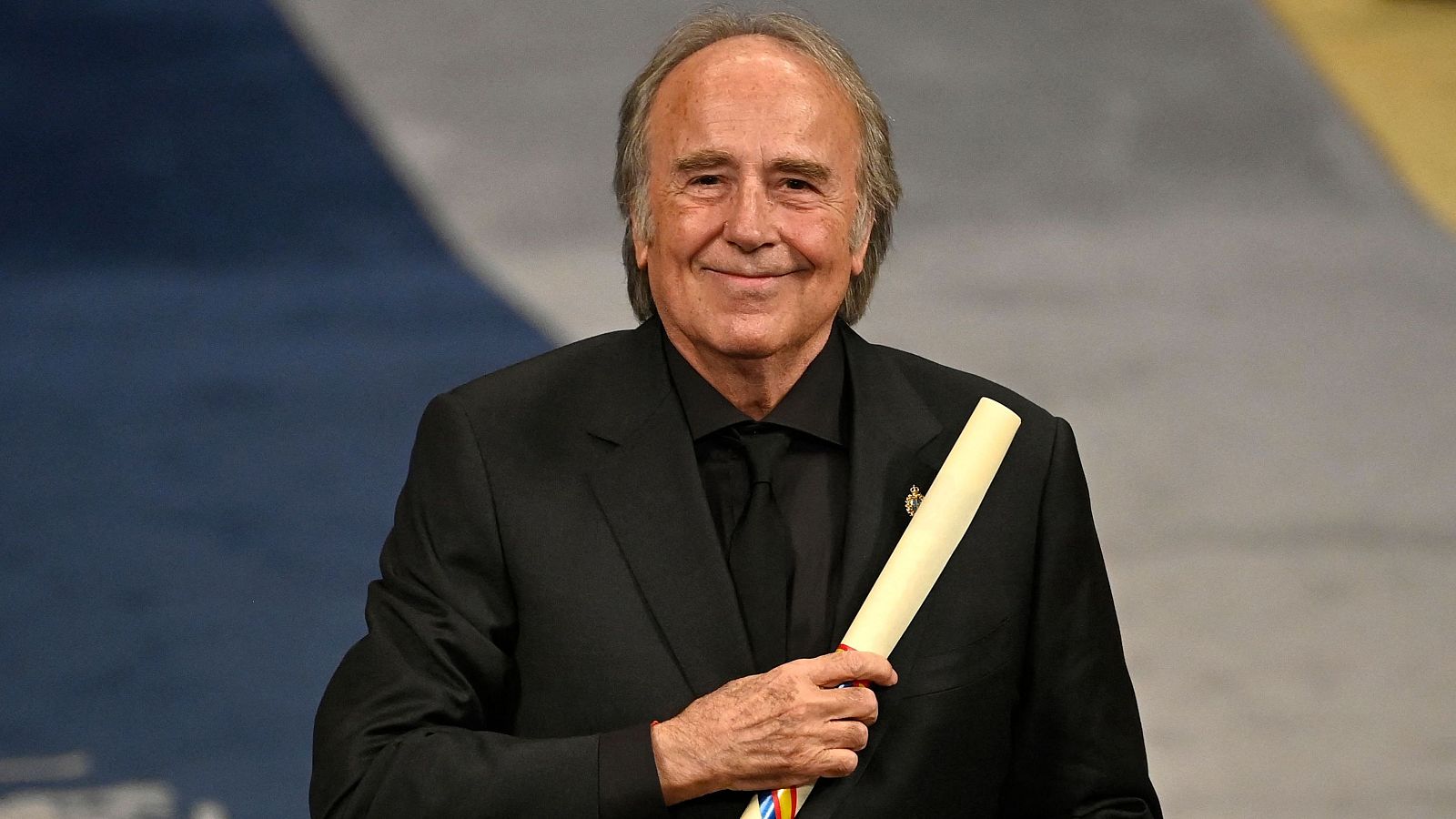 Joan Manuel Serrat: "No hay que renunciar a la democracia, libertad, tolerancia y justicia" | Ver