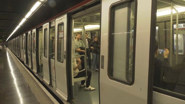 L'Informatiu - Retiren l'últim vehicle amb amiant del Metro de Barcelona