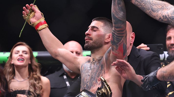 Telediario Fin de Semana - Topuria vence por K.O a Holloway y retiene el cinturón de peso pluma