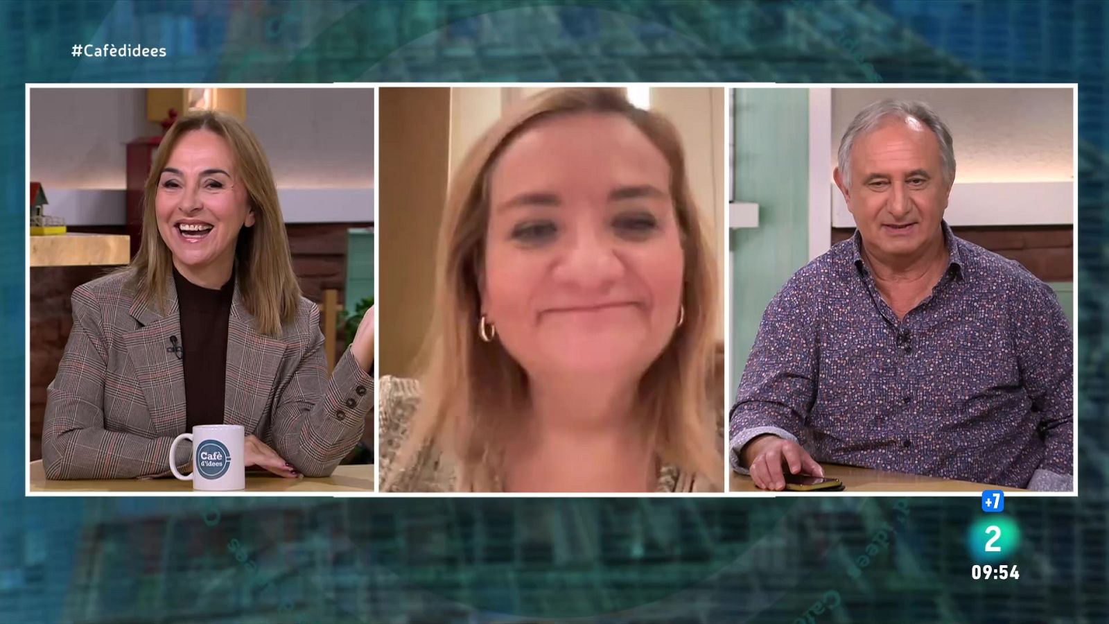 El Clàssic: tertúlia amb Carmen Colino, Carme Barceló i Pitu Abril - Cafè d'idees | Veure