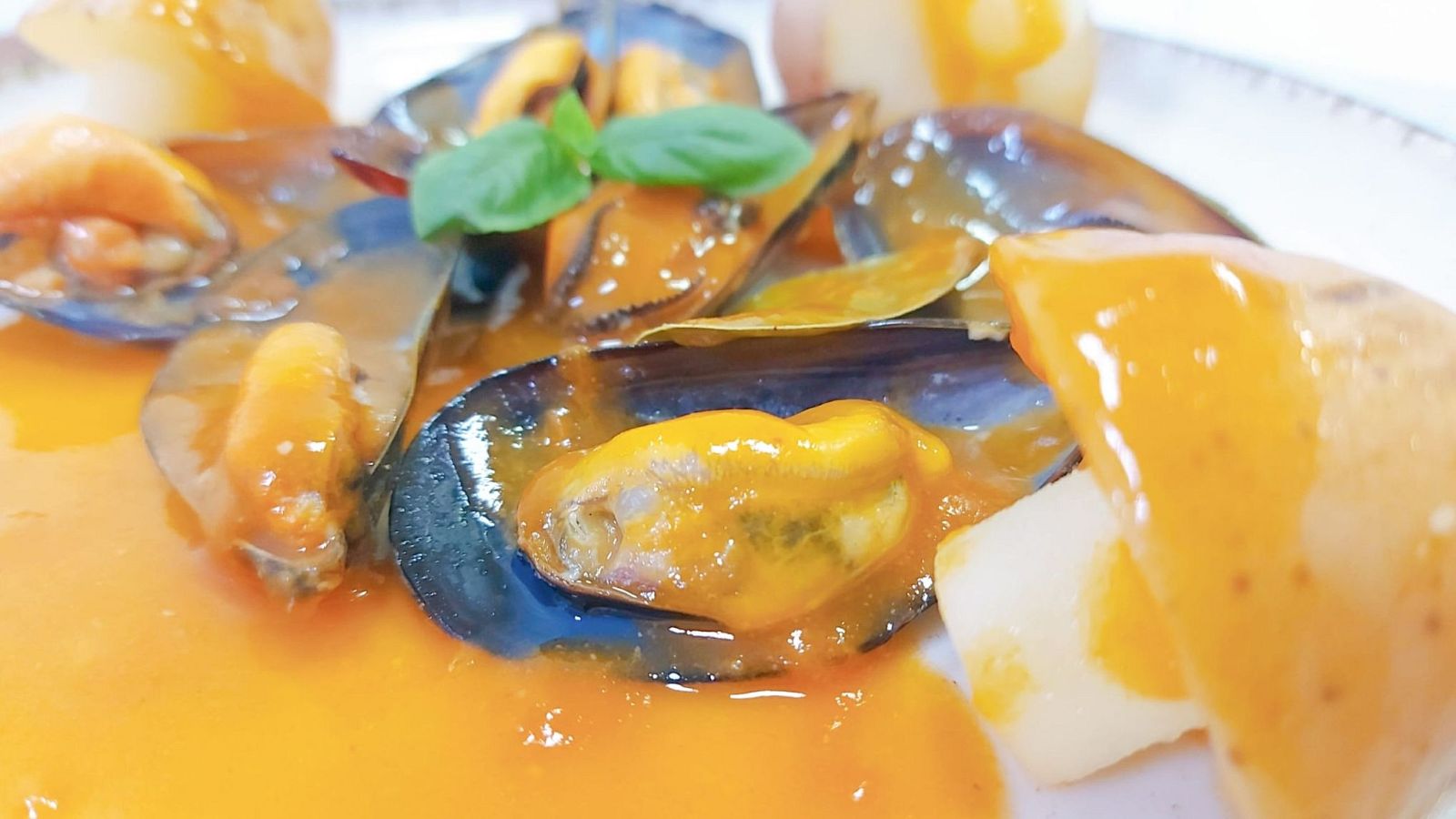 Mejillones en salsa de naranja - Saber vivir | Ver