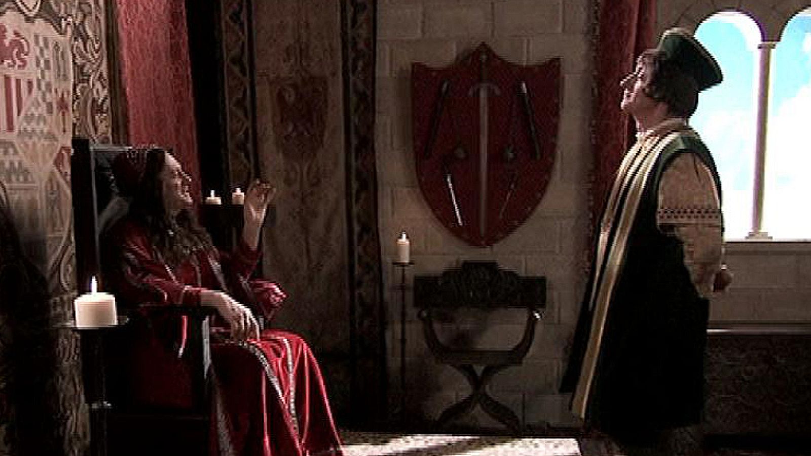 Especial Nochevieja 2012 - Hotel 13 estrellas 12 uvas - Las 'perdidas' agobian a Isabel - Especiales de Navidad | Ver