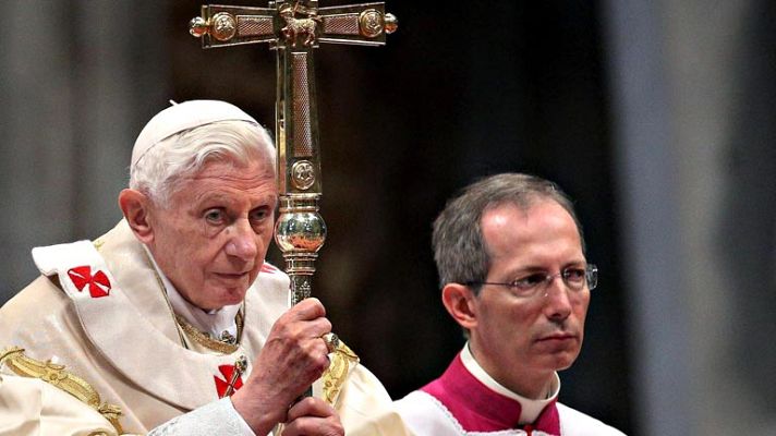 Informativo 24h - Benedicto XVI apela a las obras de paz en un mundo marcado por el capitalismo financiero, el terrorismo y la desigualdad