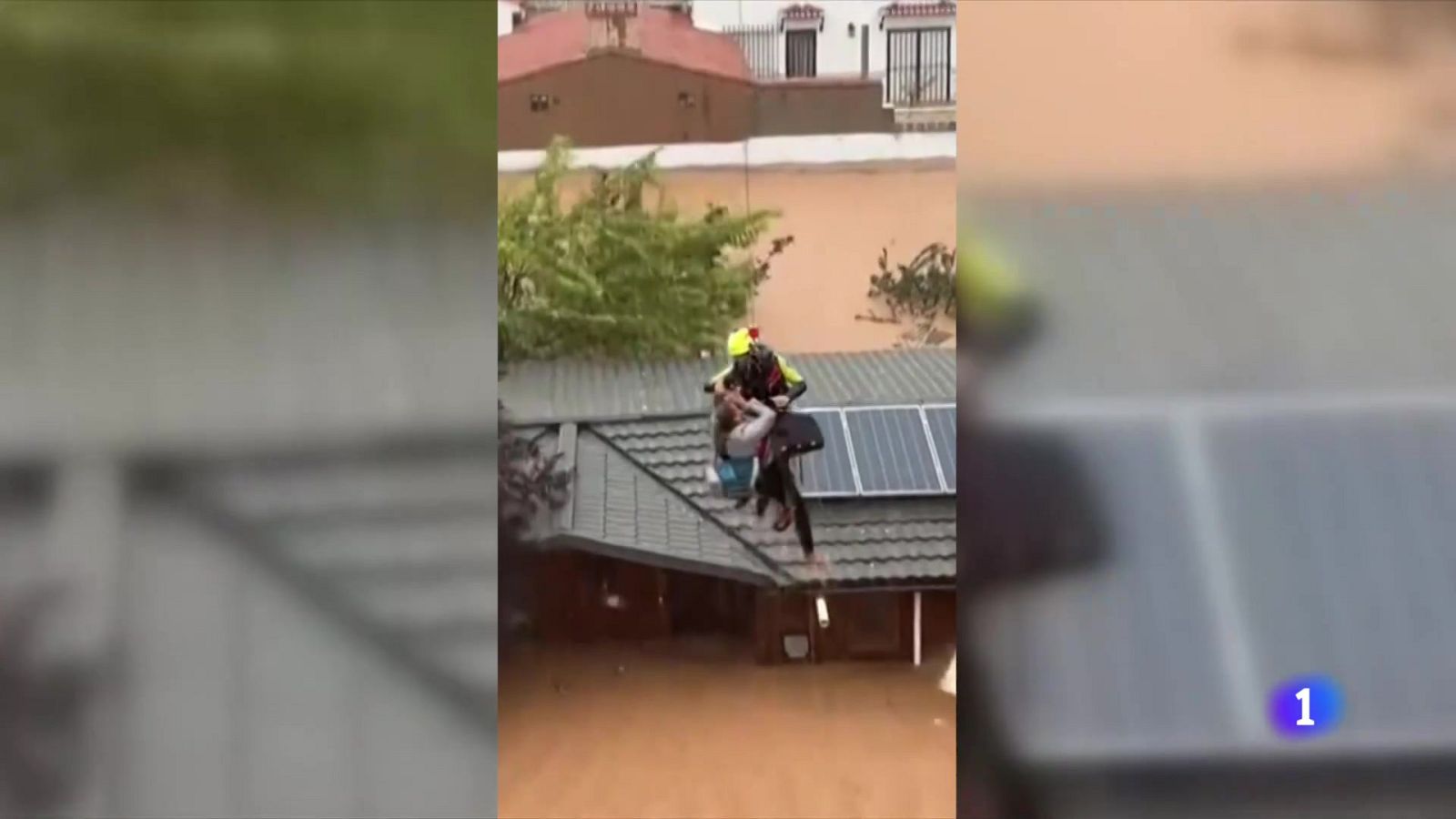 Els estralls associats a la DANA deixen més de 60 morts i persones desaparegudes - L'Informatiu | Veure