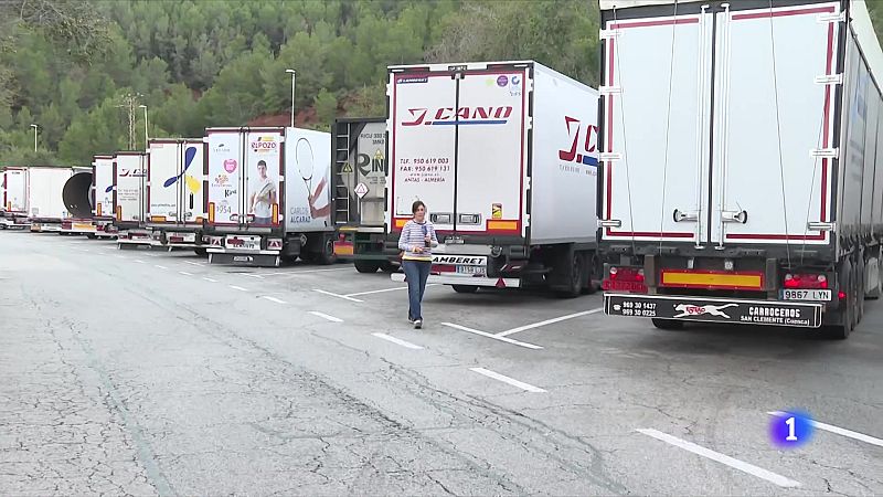 Els transportistes, amb dificultats per arribar a la Comunitat Valenciana - L'Informatiu | Veure